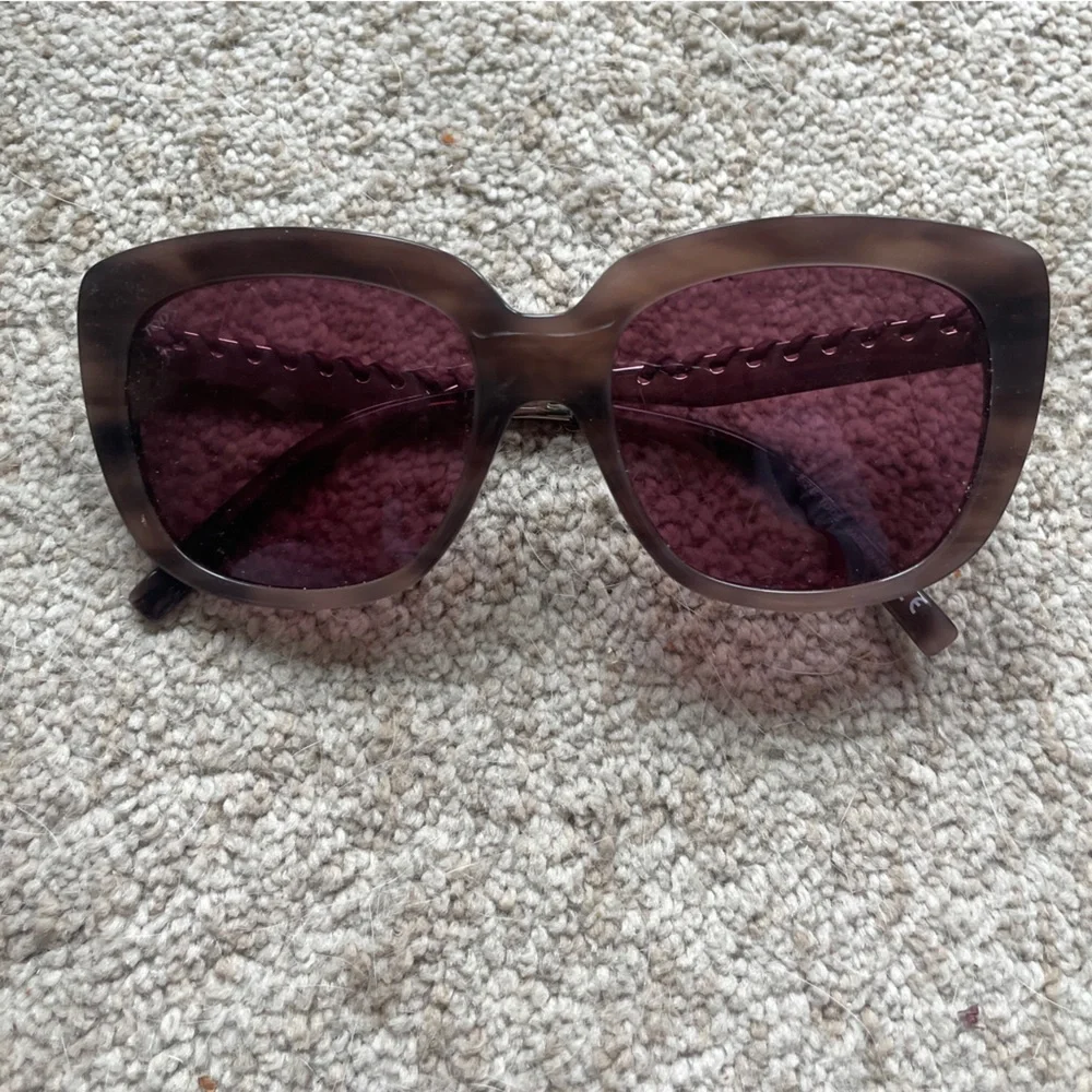 TOD’S NWOT SUNGLASSES - Picture 7 of 7